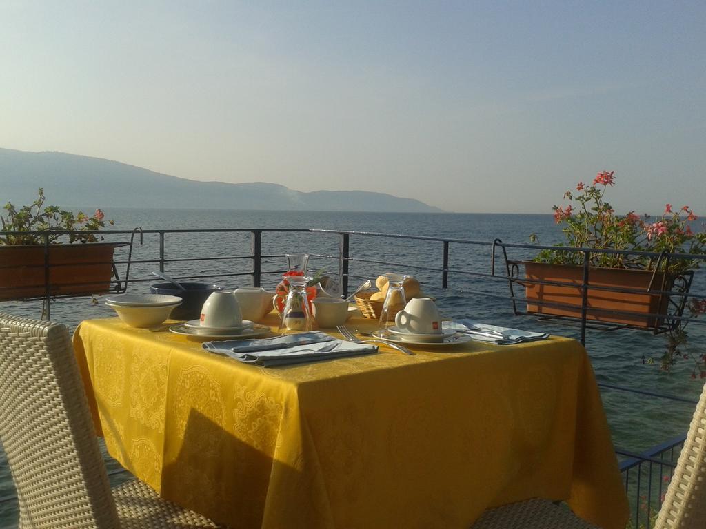 Villa Residence La Limonaia Gargnano Quarto foto